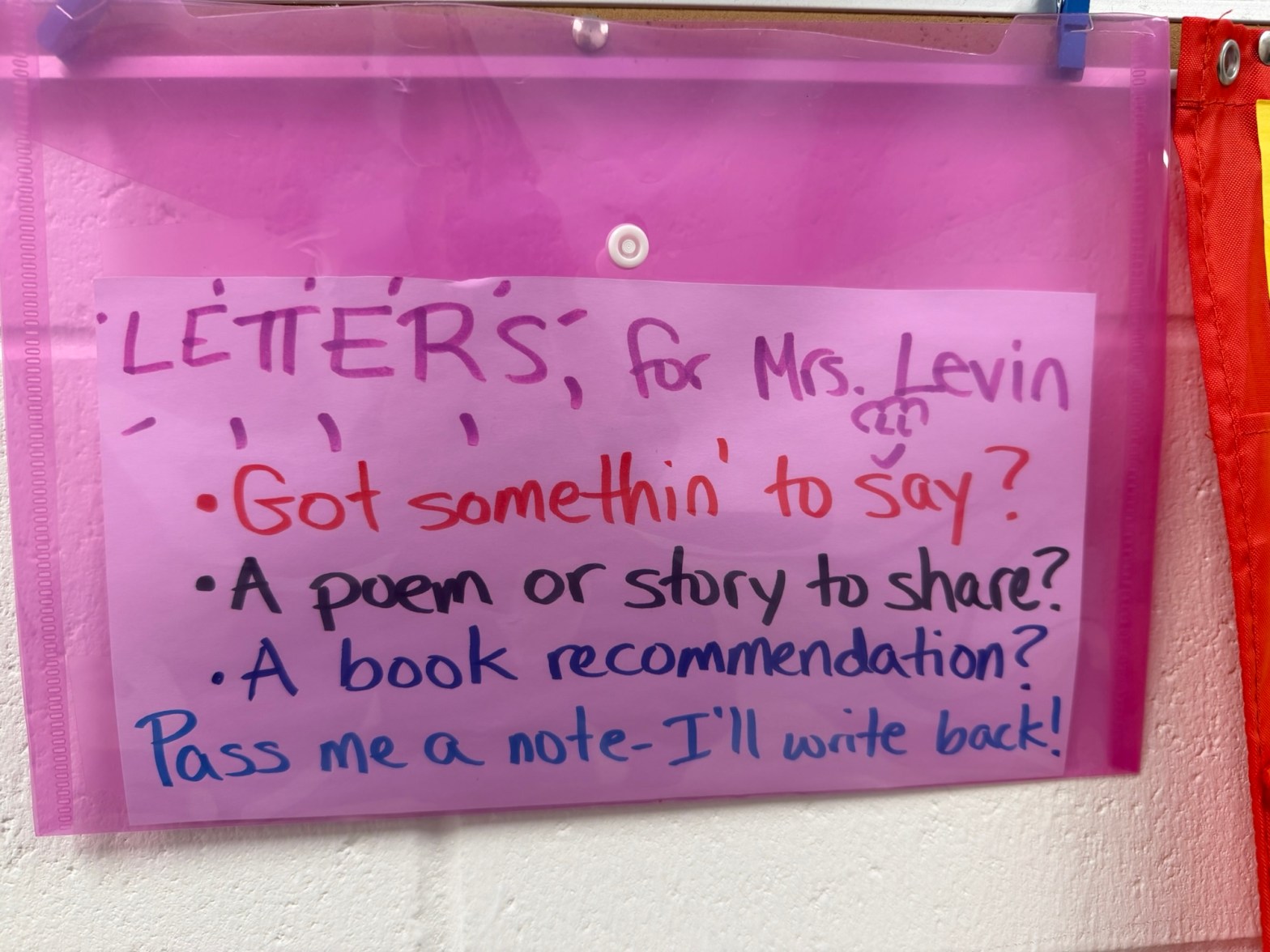 Picture of an envelope inviting students to write notes